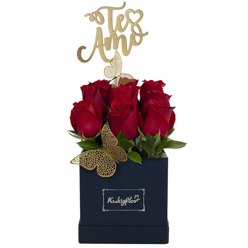 Box of 9 roses with topper