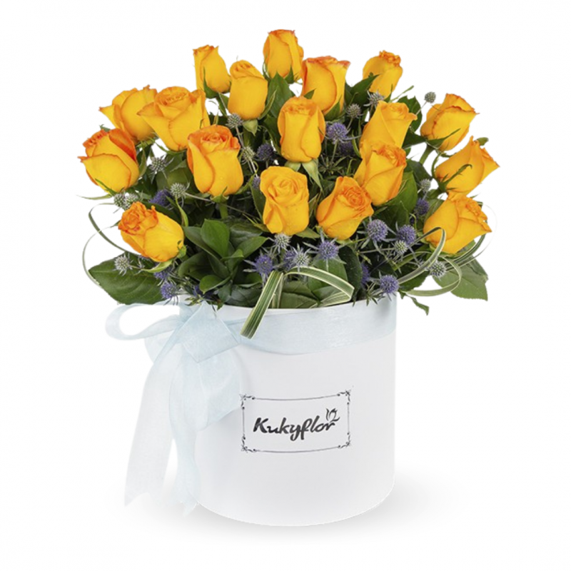 Yellow roses hatbox