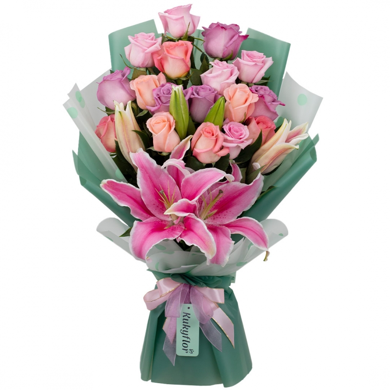 Bouquet of 18 roses with scented lilium D